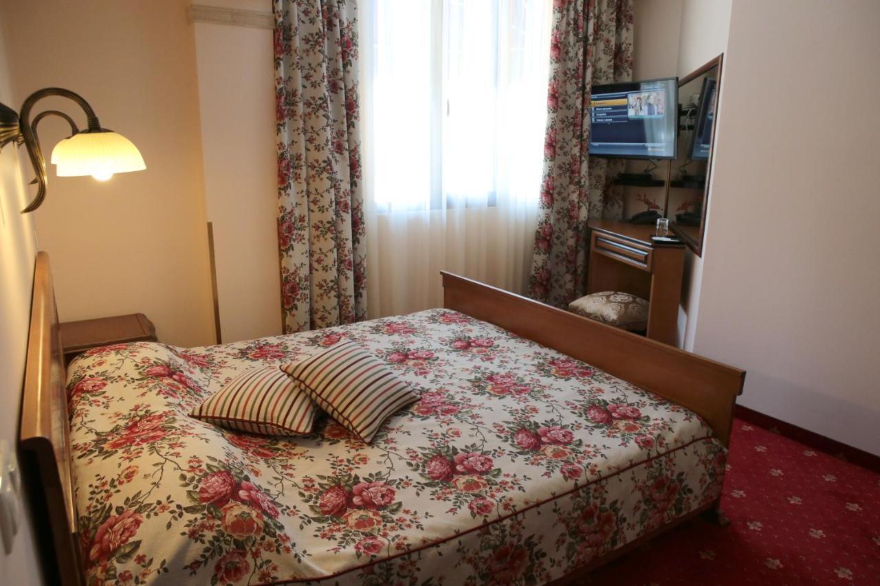 Boutique Hotel Vsk Kentavar Dryanovo  Bagian luar foto