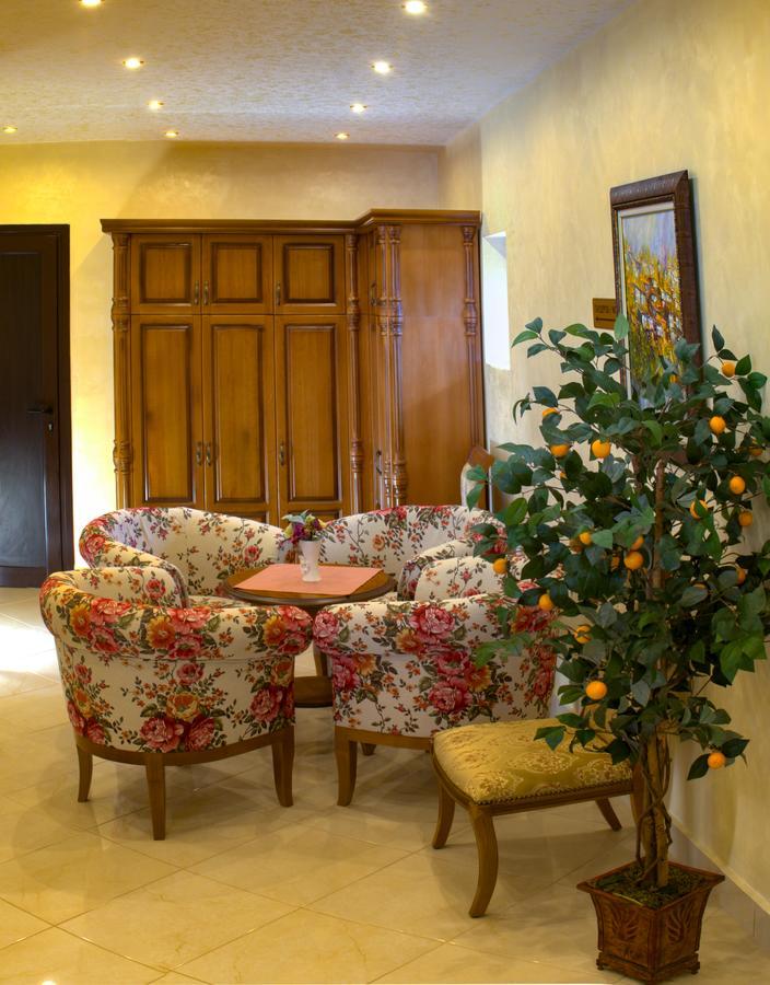 Boutique Hotel Vsk Kentavar Dryanovo  Bagian luar foto