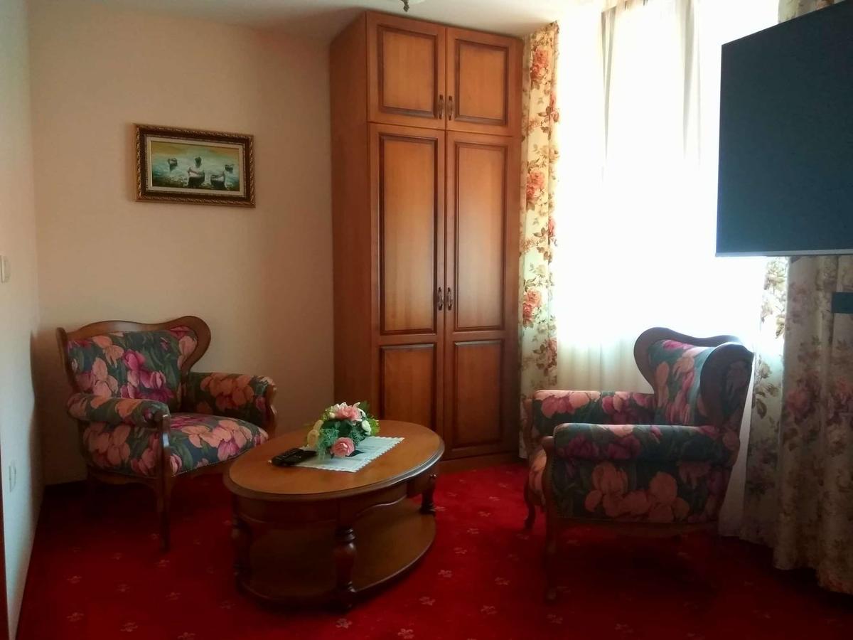 Boutique Hotel Vsk Kentavar Dryanovo  Bagian luar foto